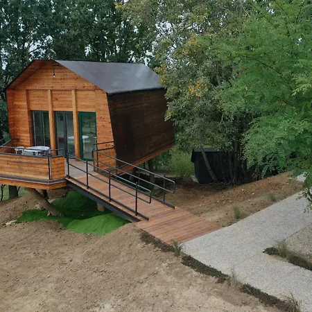 Orman Evi La Barca Nel Bosco Di Cascina Papa Mora Cellarengo