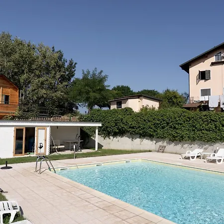 La Barca Nel Bosco Di Cascina Papa Mora Orman Evi *