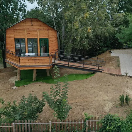 La Barca Nel Bosco Di Cascina Papa Mora Jaktstuga Cellarengo